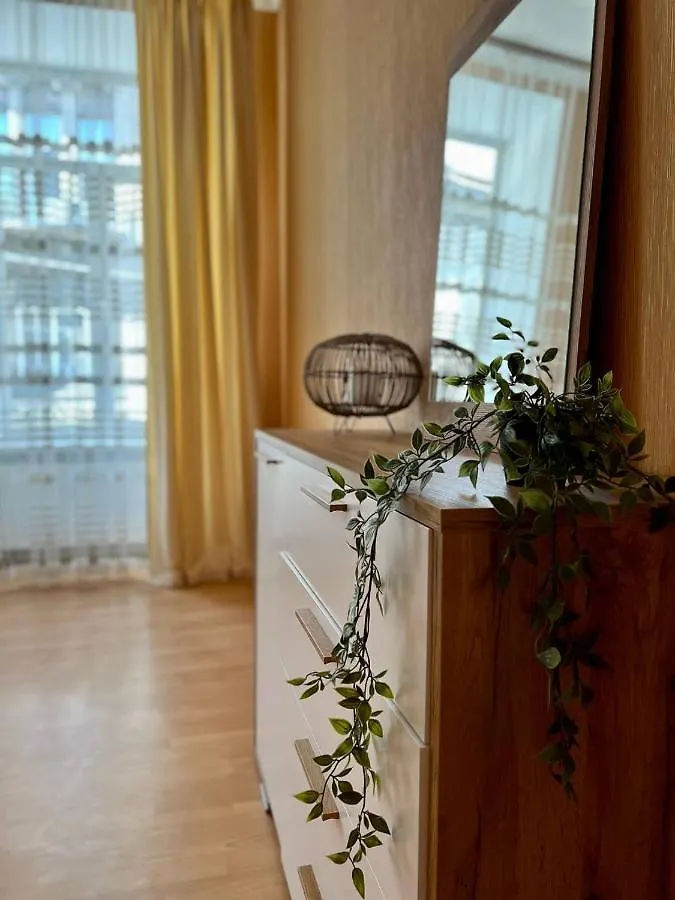 Apartment On Hnatiuka With Parking 리비프 0*,